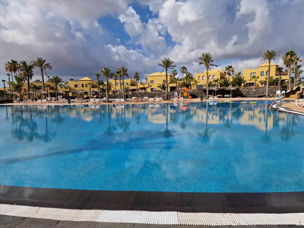 Casa Mari Y Jose Con Grandes Piscinas Y Wifi Gratis Appartement Corralejo Buitenkant foto